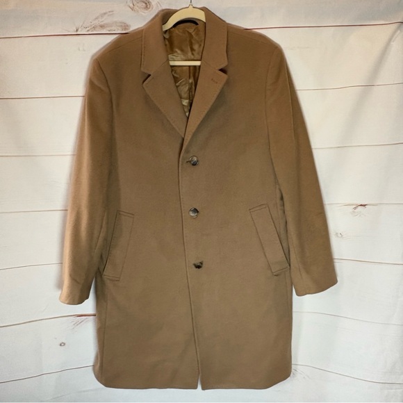 Ralph Lauren Men's Camel Trench Coat size 42S
